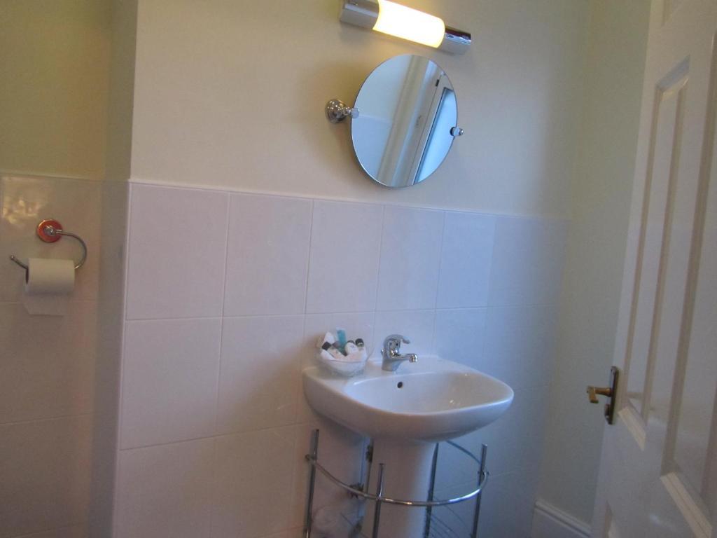 Earlston House 4*